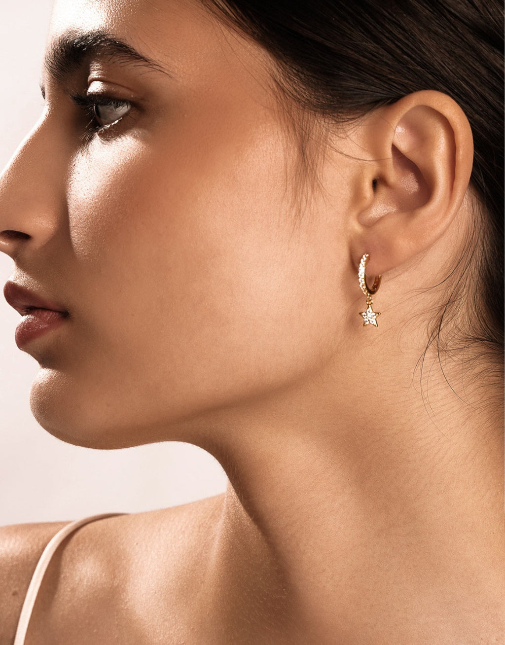 Boucles d’Oreilles Créoles Étoile Astrid en Or