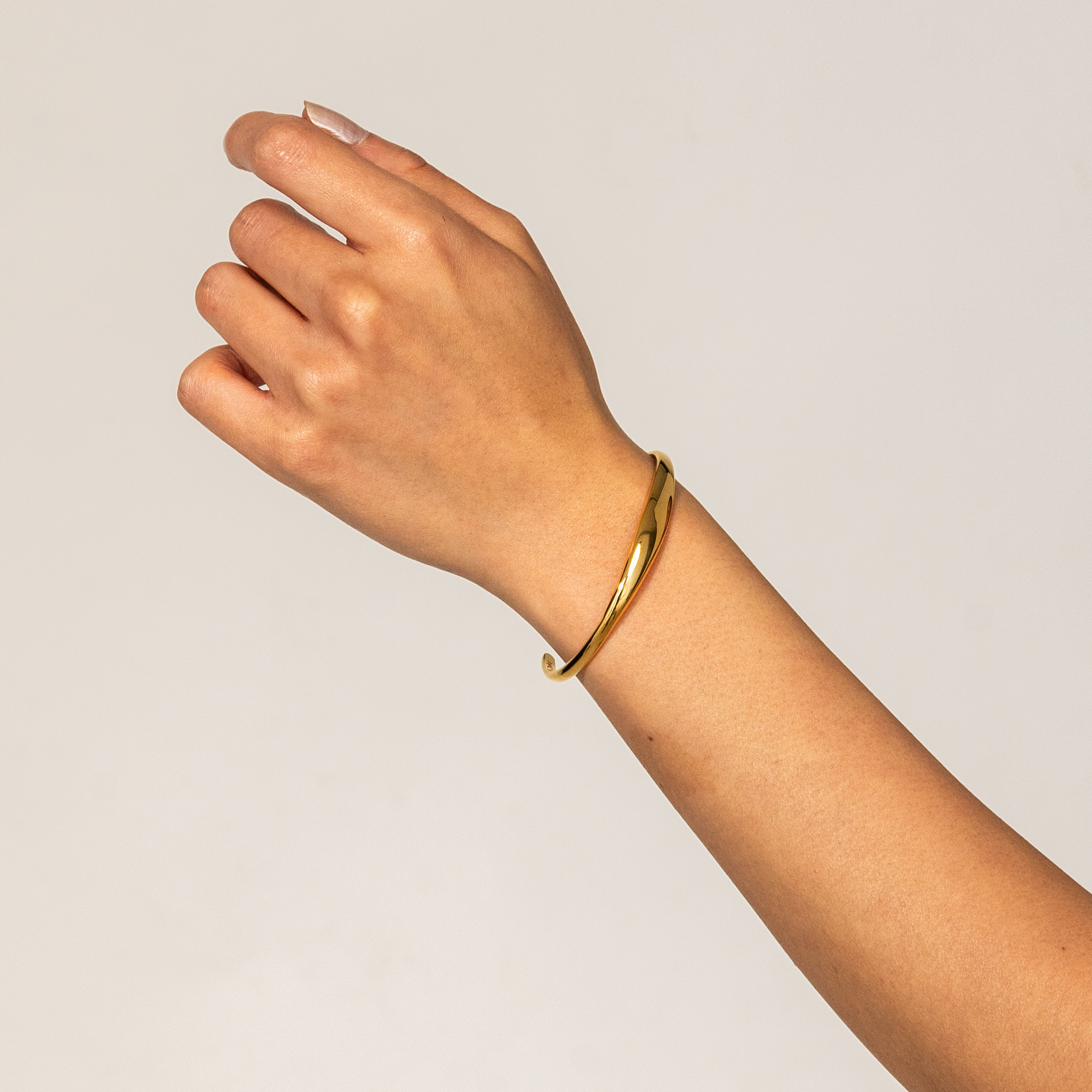 Bracelet Manchette Essential en Or