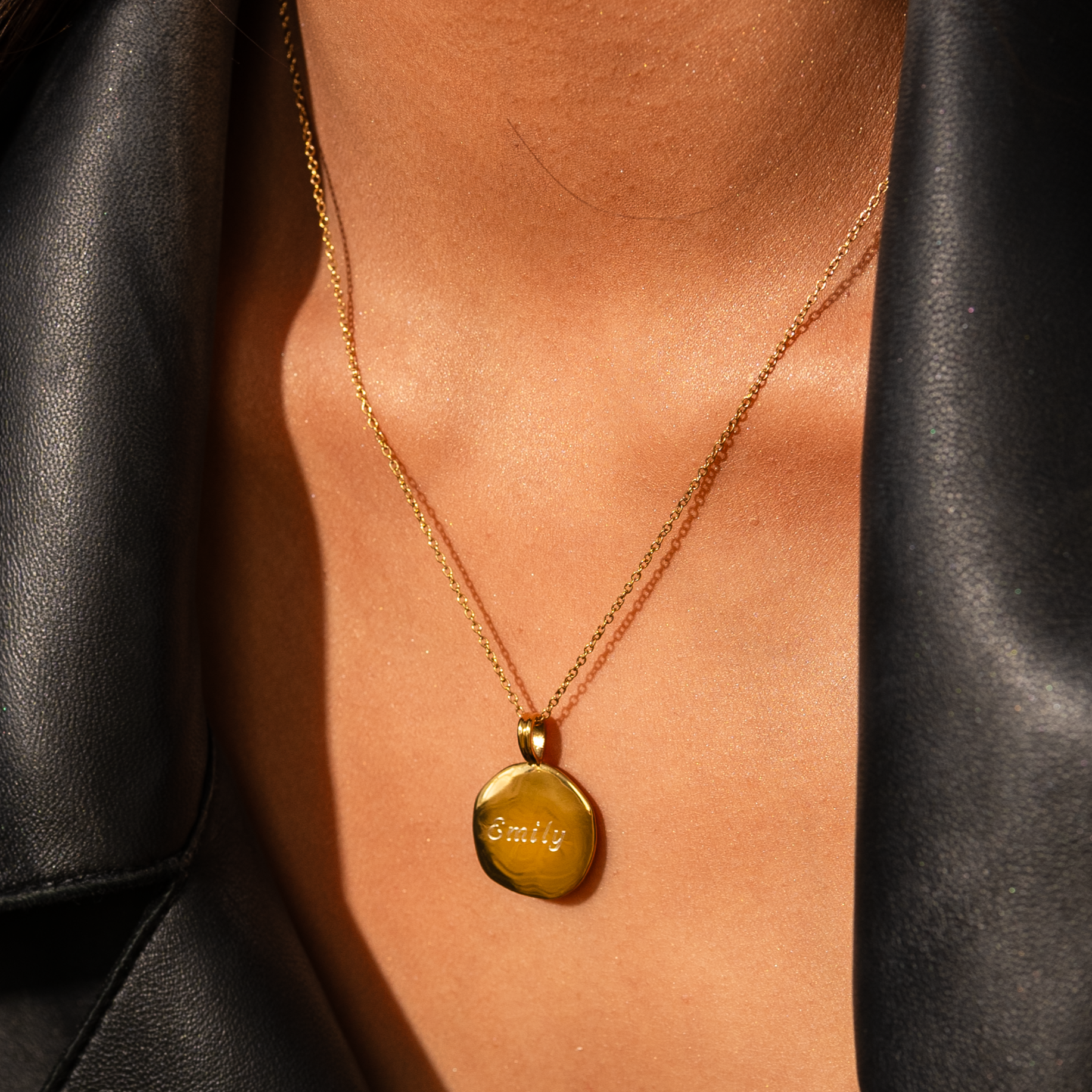Collier Pendentif Cercle Maya en Or