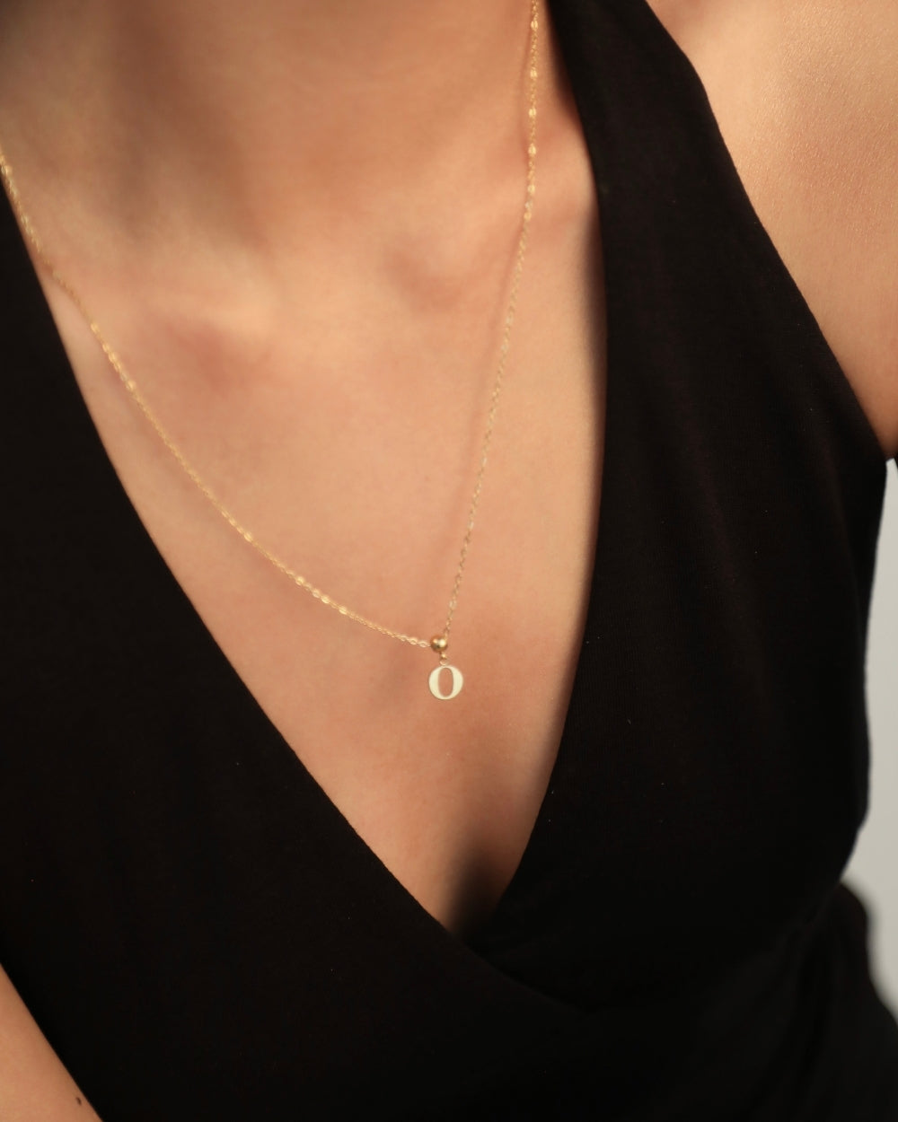 Pendentif Initiale O Classique en Or