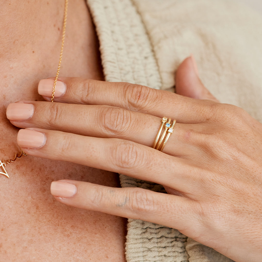 Bague Fine Pierre de Naissance en Or
