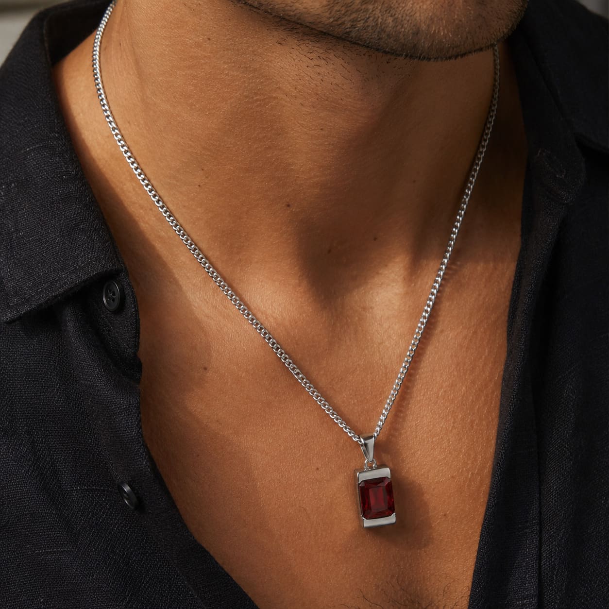 Apollo Red | Collier Iconique Avec Pierre Homme