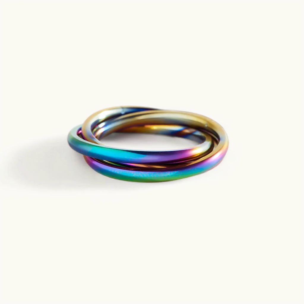 Intertwined Anti-Stress Ring
