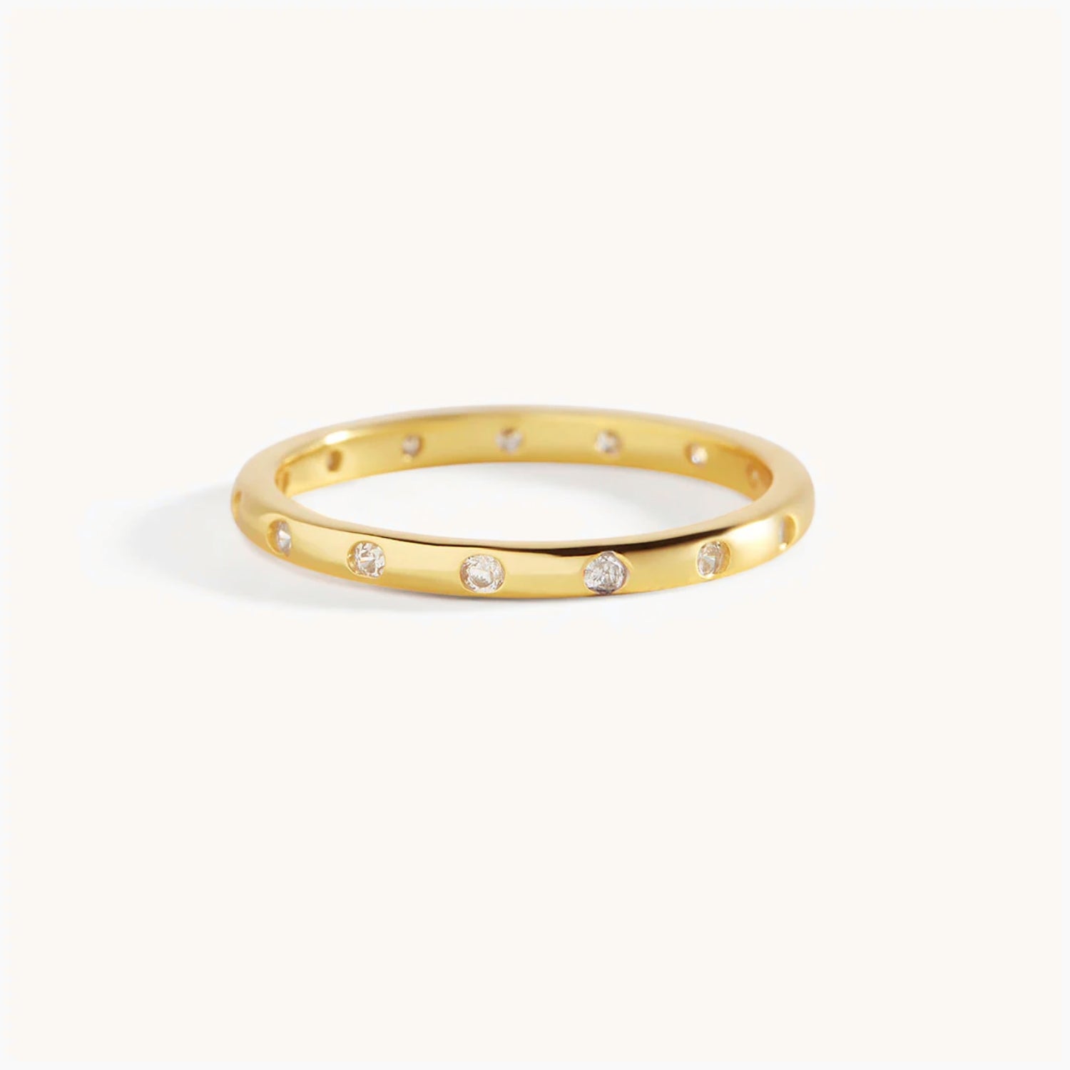 Bague Fine Sertie de Pierres en Or