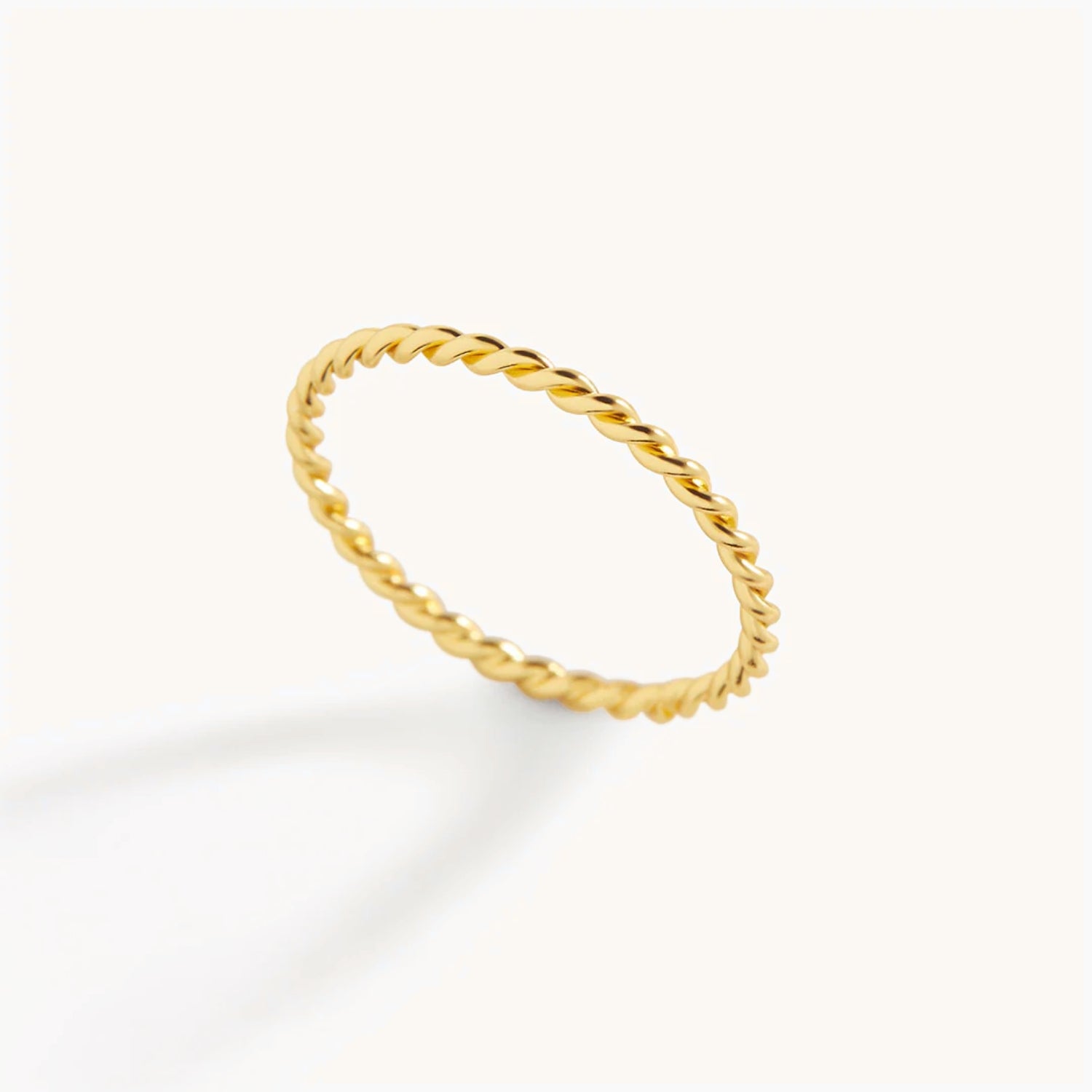 Bague Fine Tressée en Or