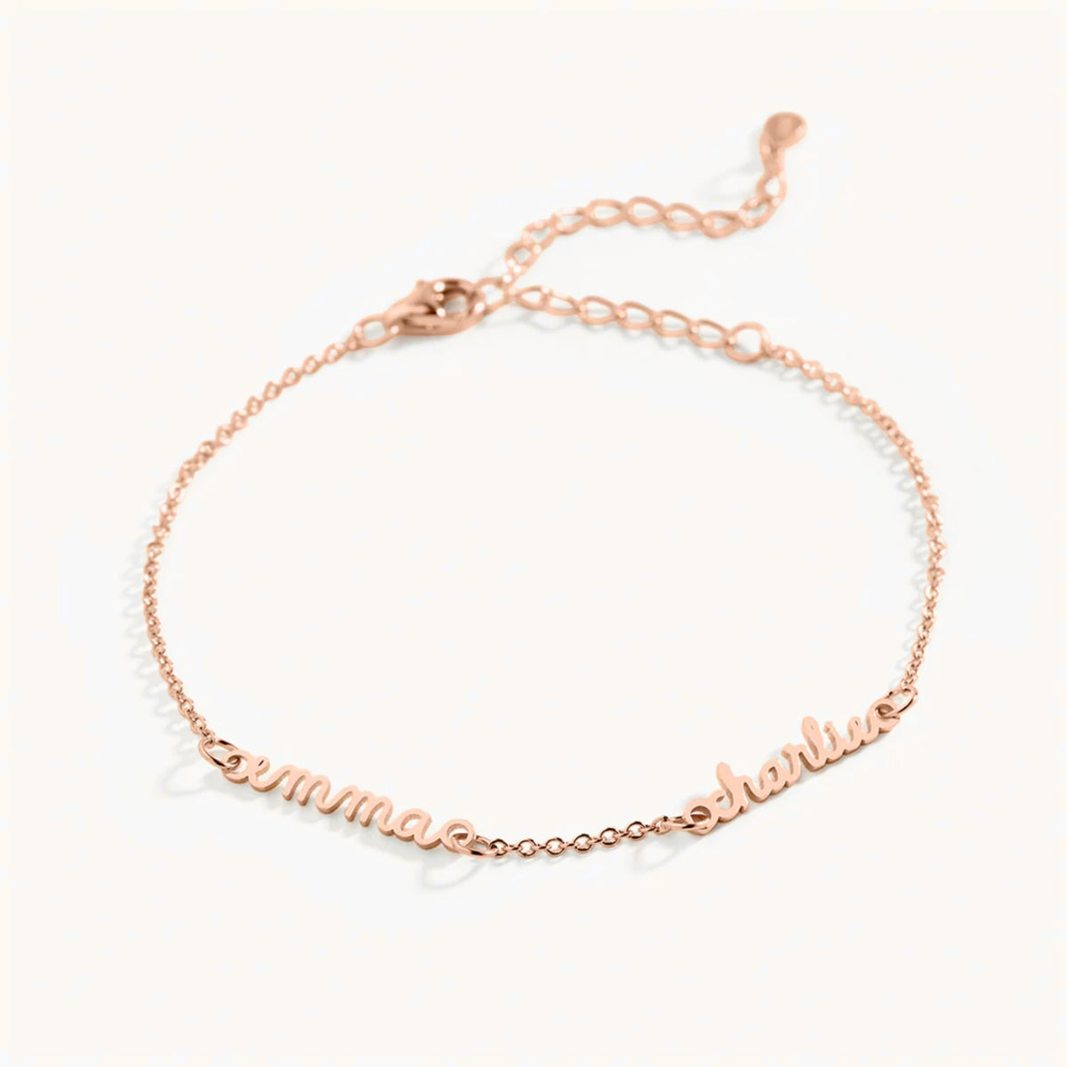 Zartes Armband mit mehreren Namen