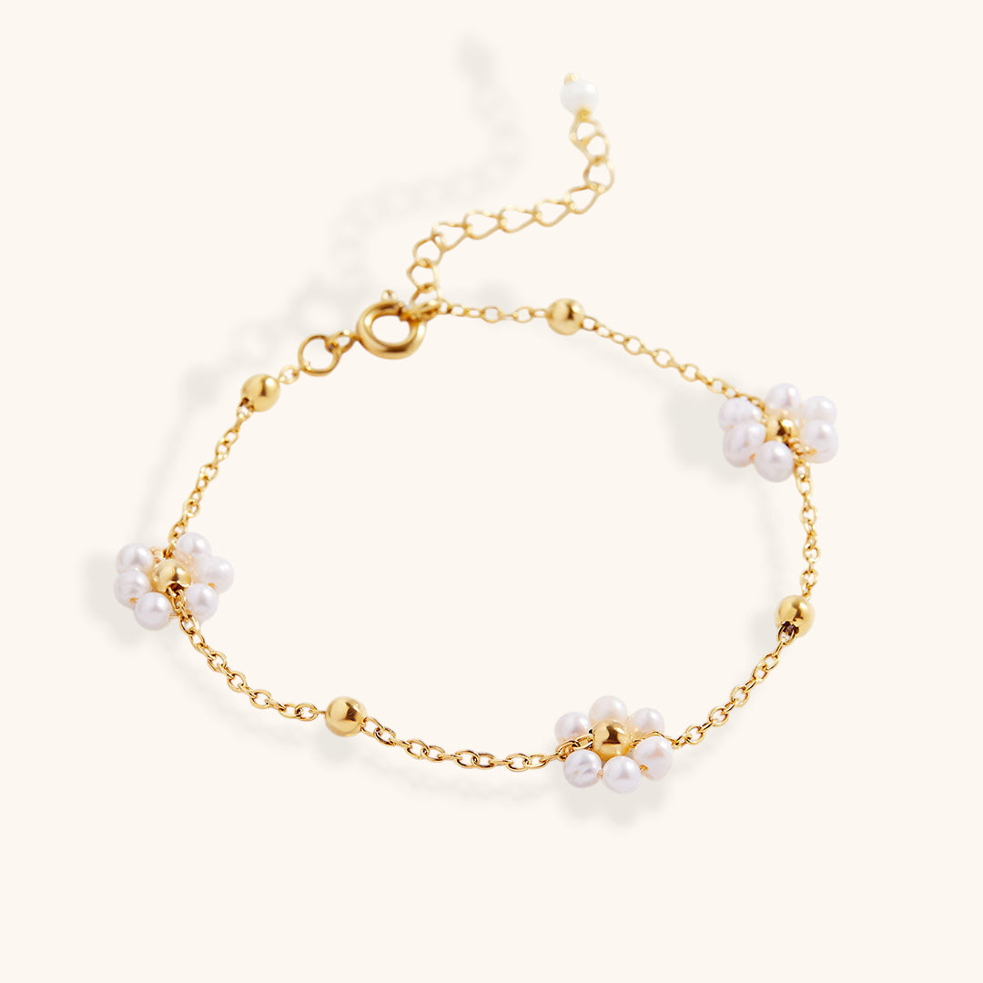 Daisy Charm Bracelet