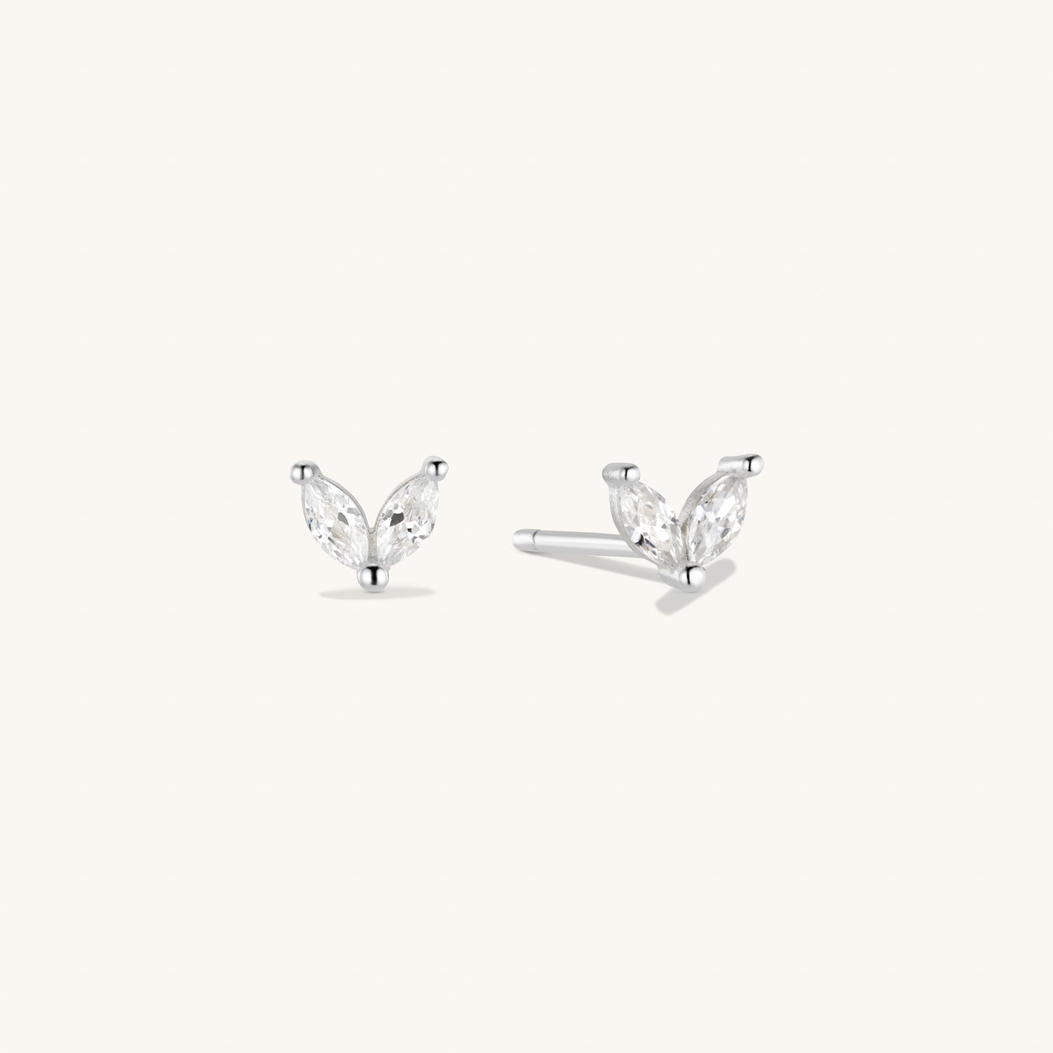 Puces d’Oreilles Ailes Cherish en Argent