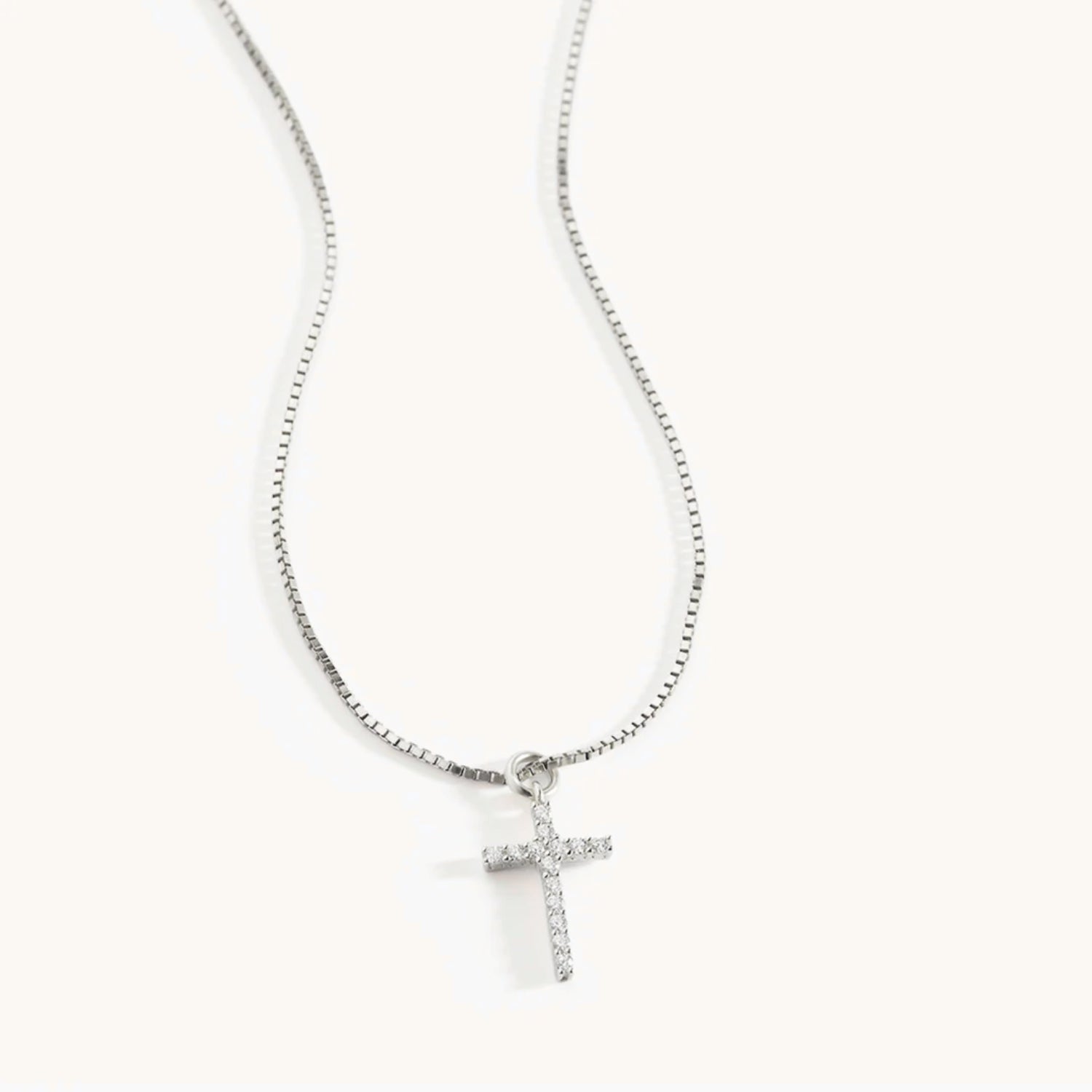 Pavee Kreuz Halskette