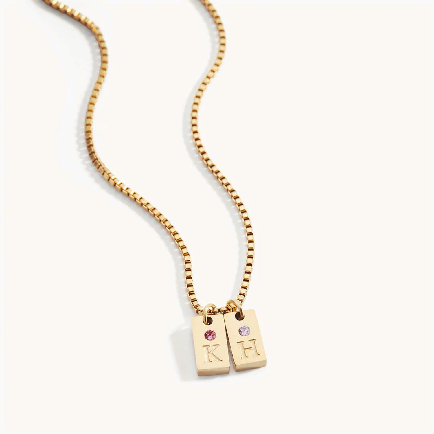Collier Initiale Pavé Rectangle en Or