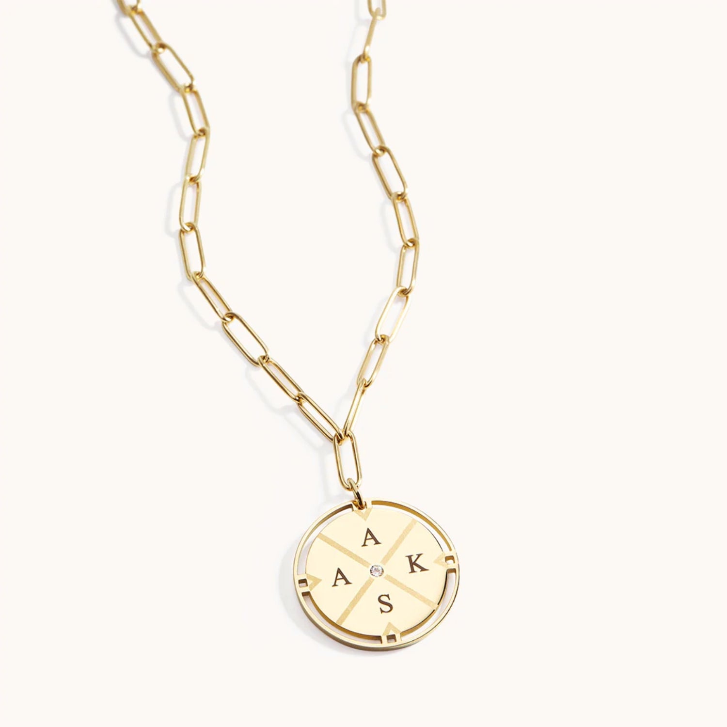 Collier Pendentif Boussole Personnalisée en Or