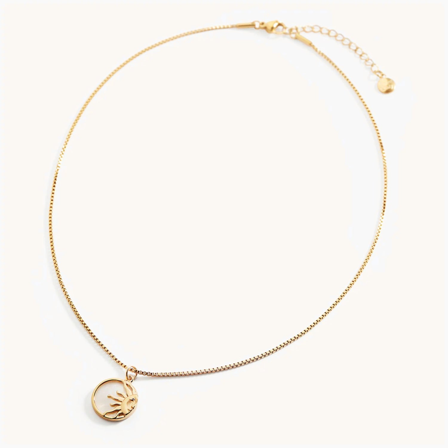Collier Pendentif Soleil Émaillé