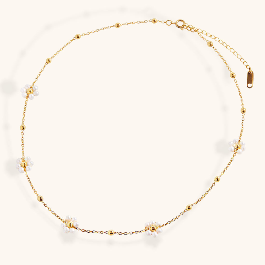 Daisy Charm Necklace