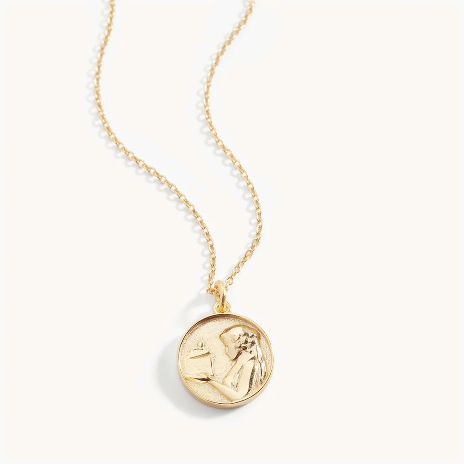 Collier Pendentif Déesse Grecque en Or