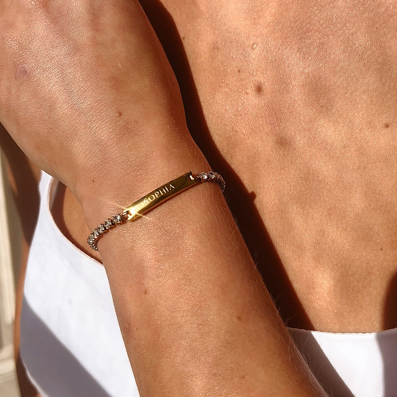 Bracelet Tennis Gravé en Or