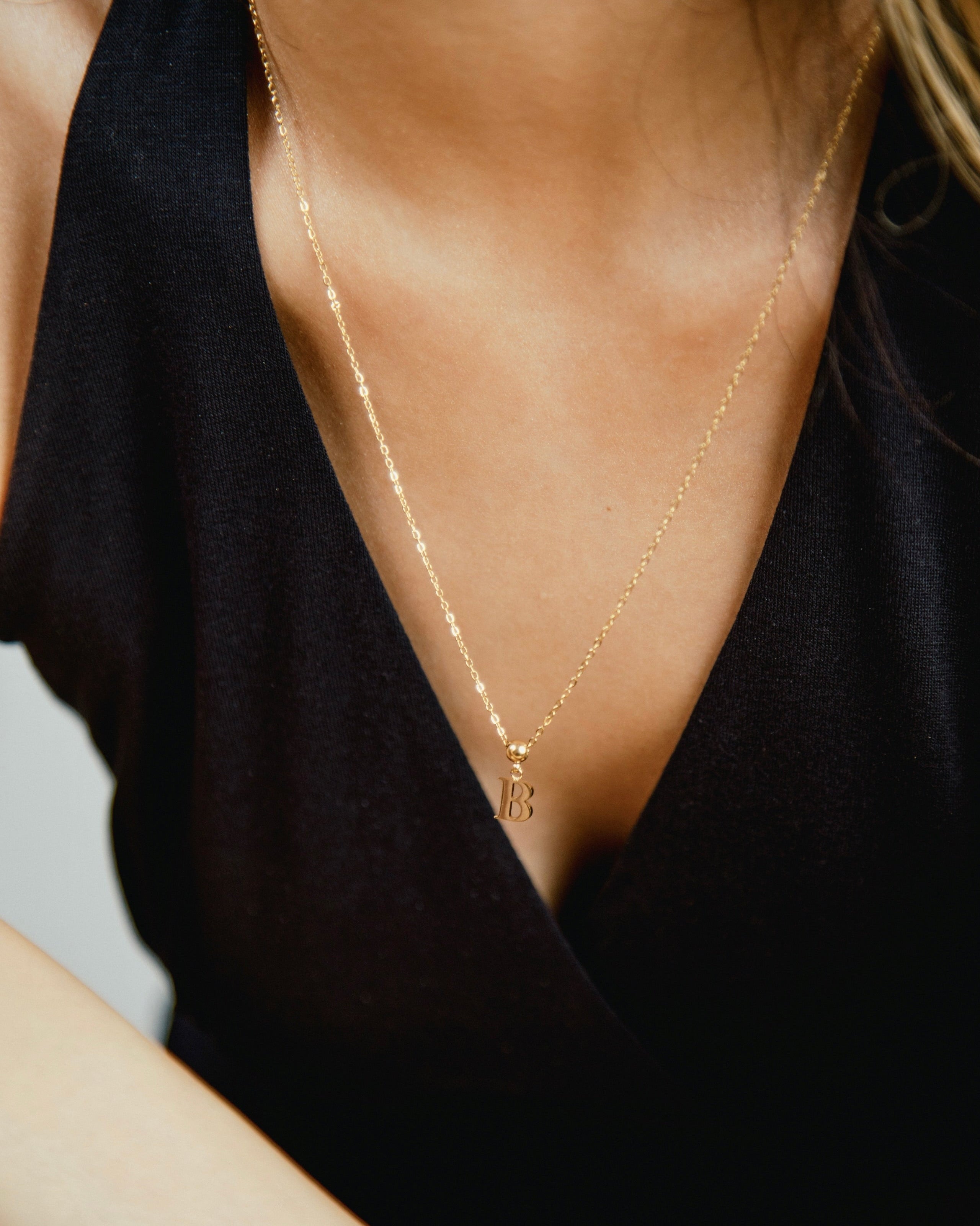 Pendentif Initiale B Classique en Or
