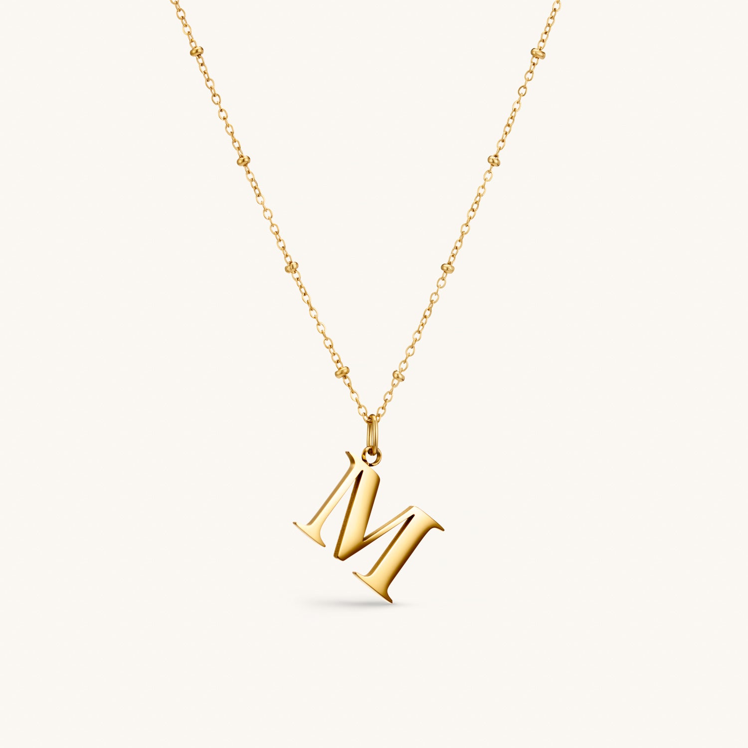 Collier pendentif initiale M en Or