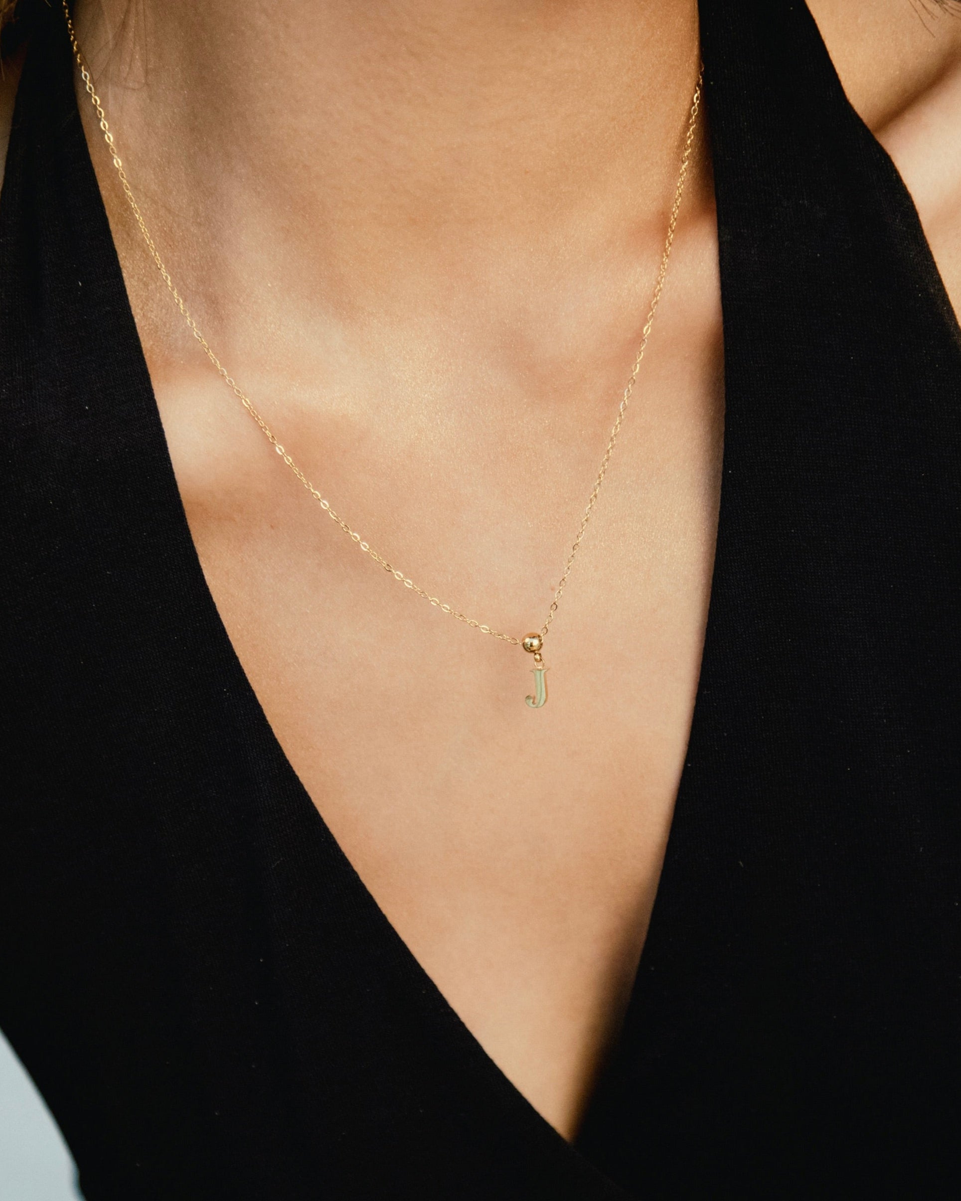Pendentif Initiale J Classique en Or