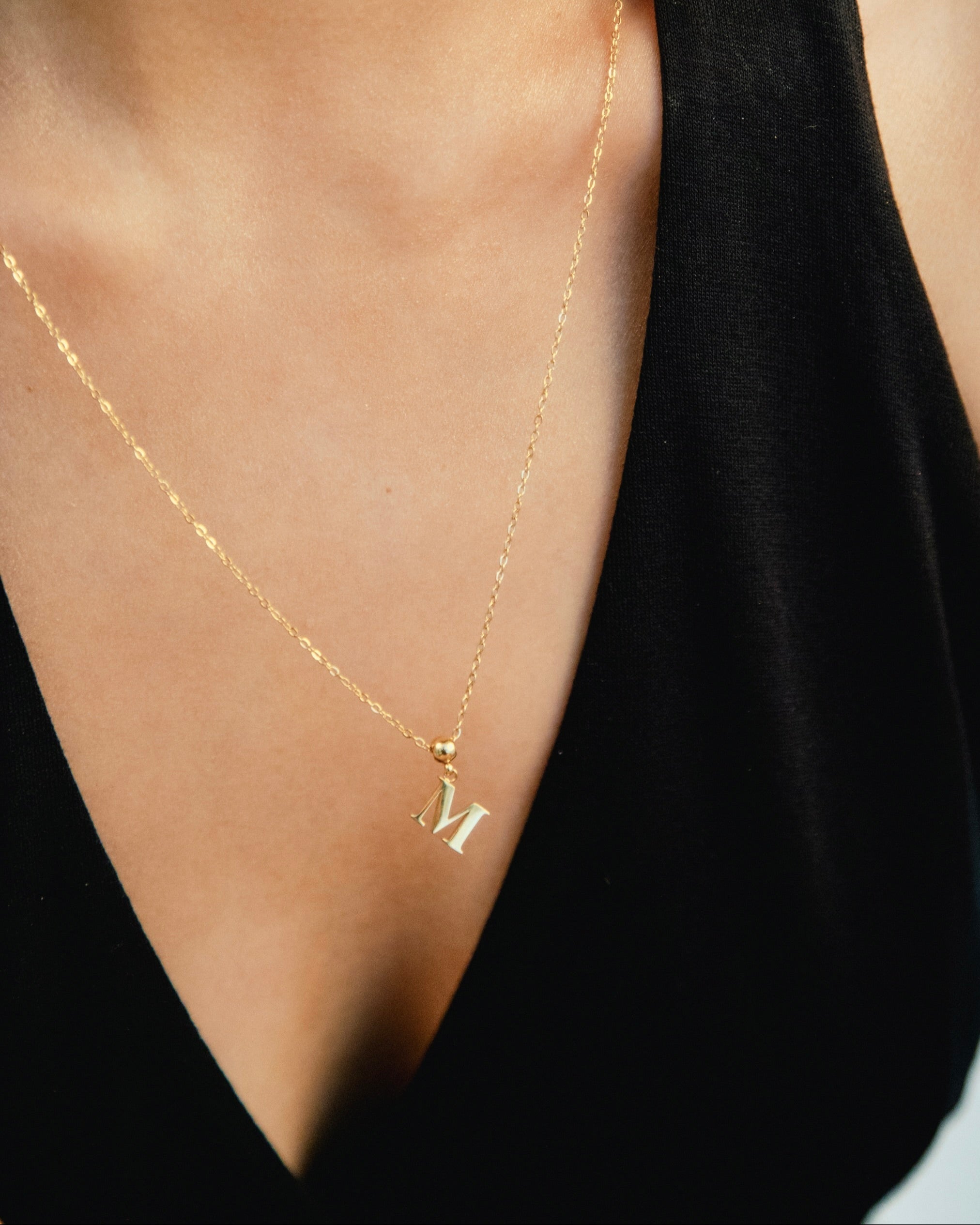 Pendentif Initiale M Classique en Or