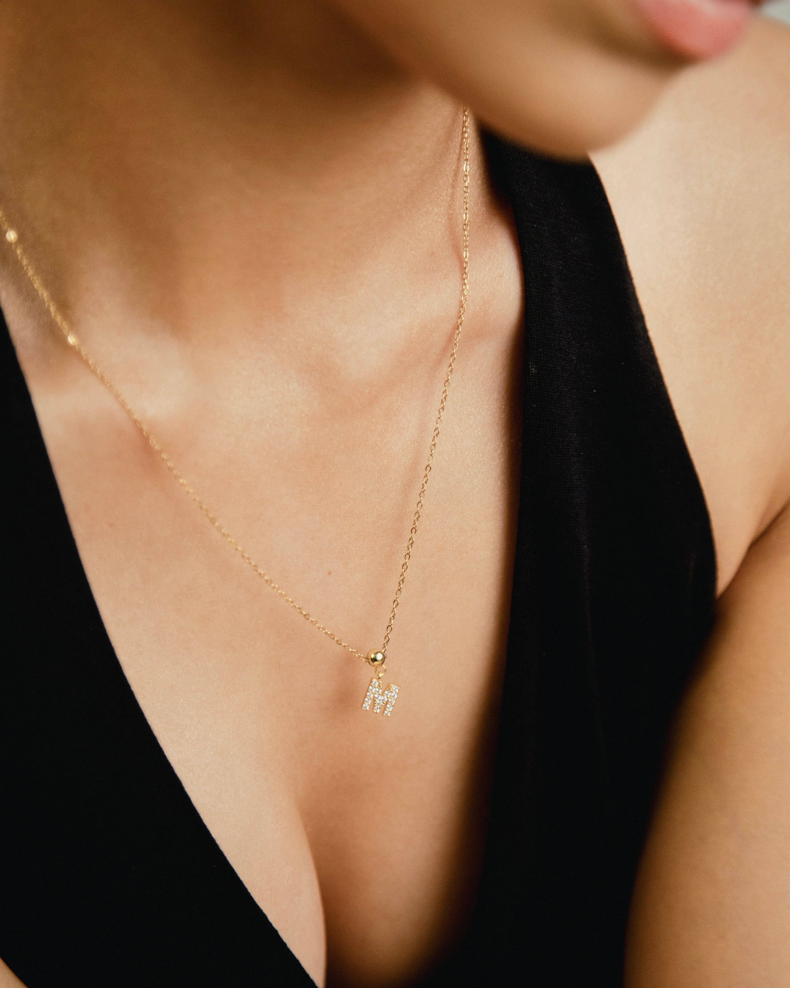 Pendentif Initiale M avec Diamant en Or