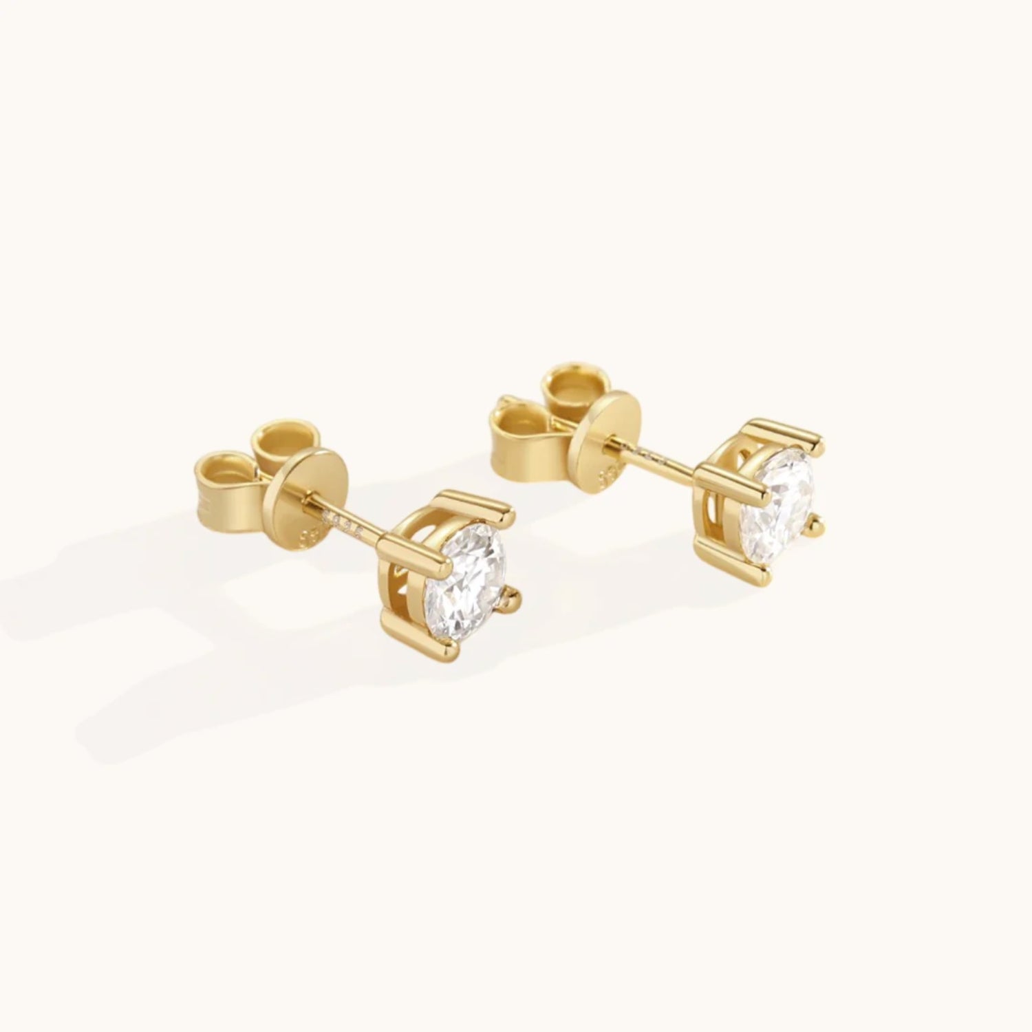 Puces d’Oreilles Diamant Classiques en Or