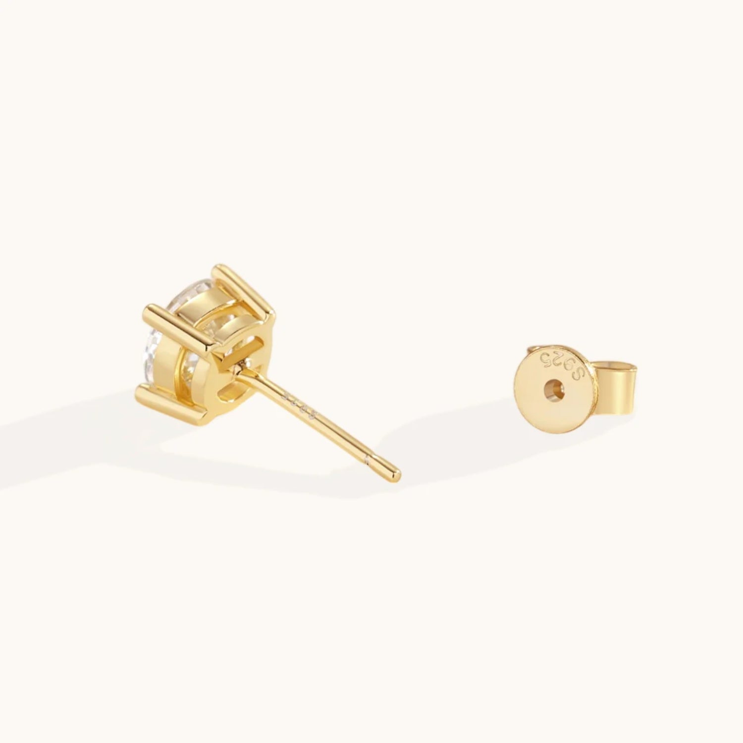 Puces d’Oreilles Diamant Classiques en Or