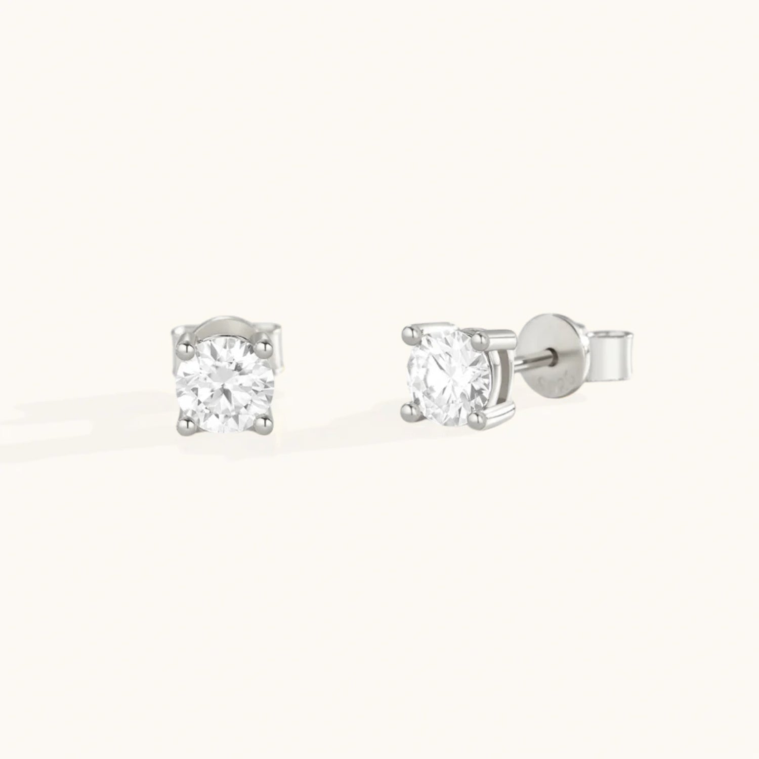 Puces d’Oreilles Diamant Classiques