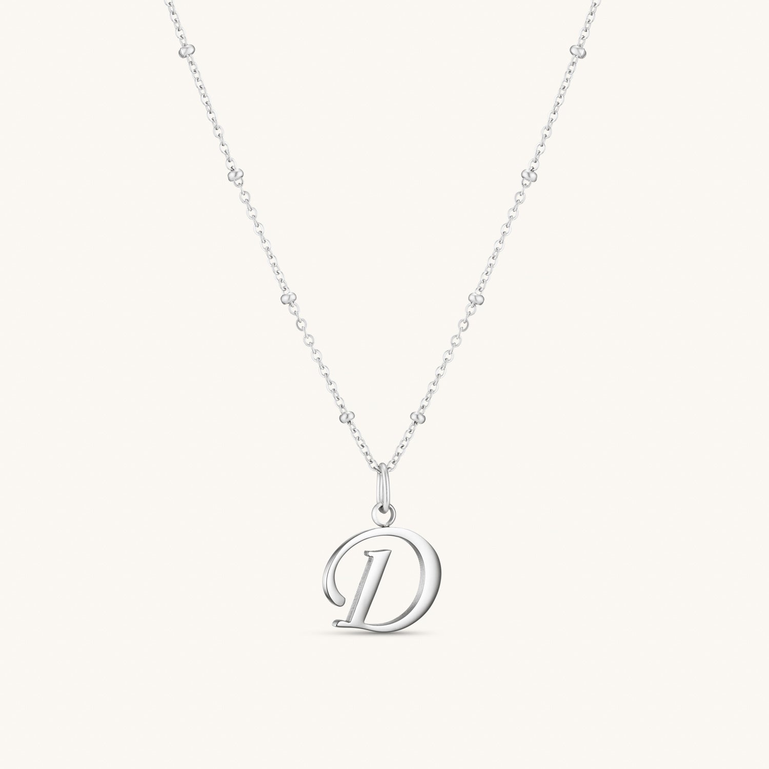 Collier Initiale D en Écriture Script en Argent