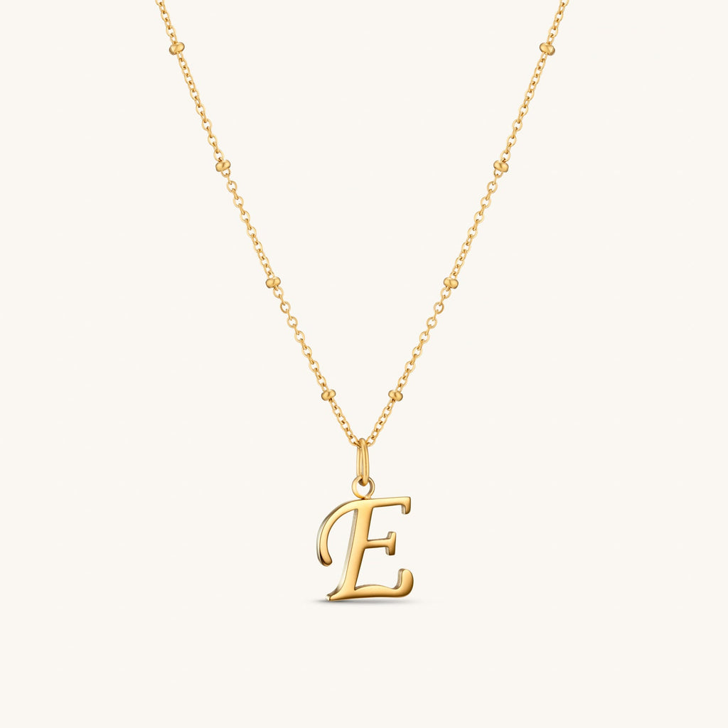 Collier Initiale E en Écriture Script en Or