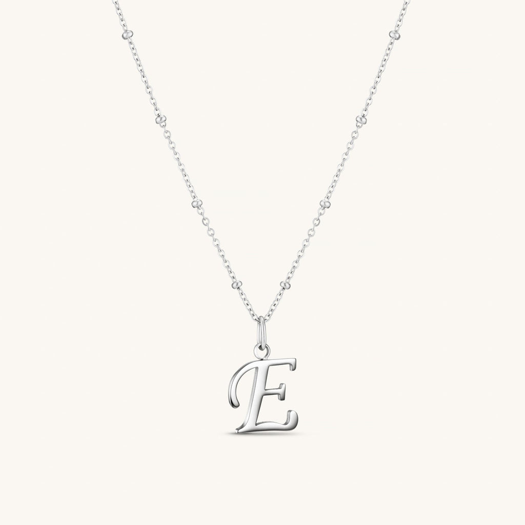 Collier Initiale E en Écriture Script en Argent