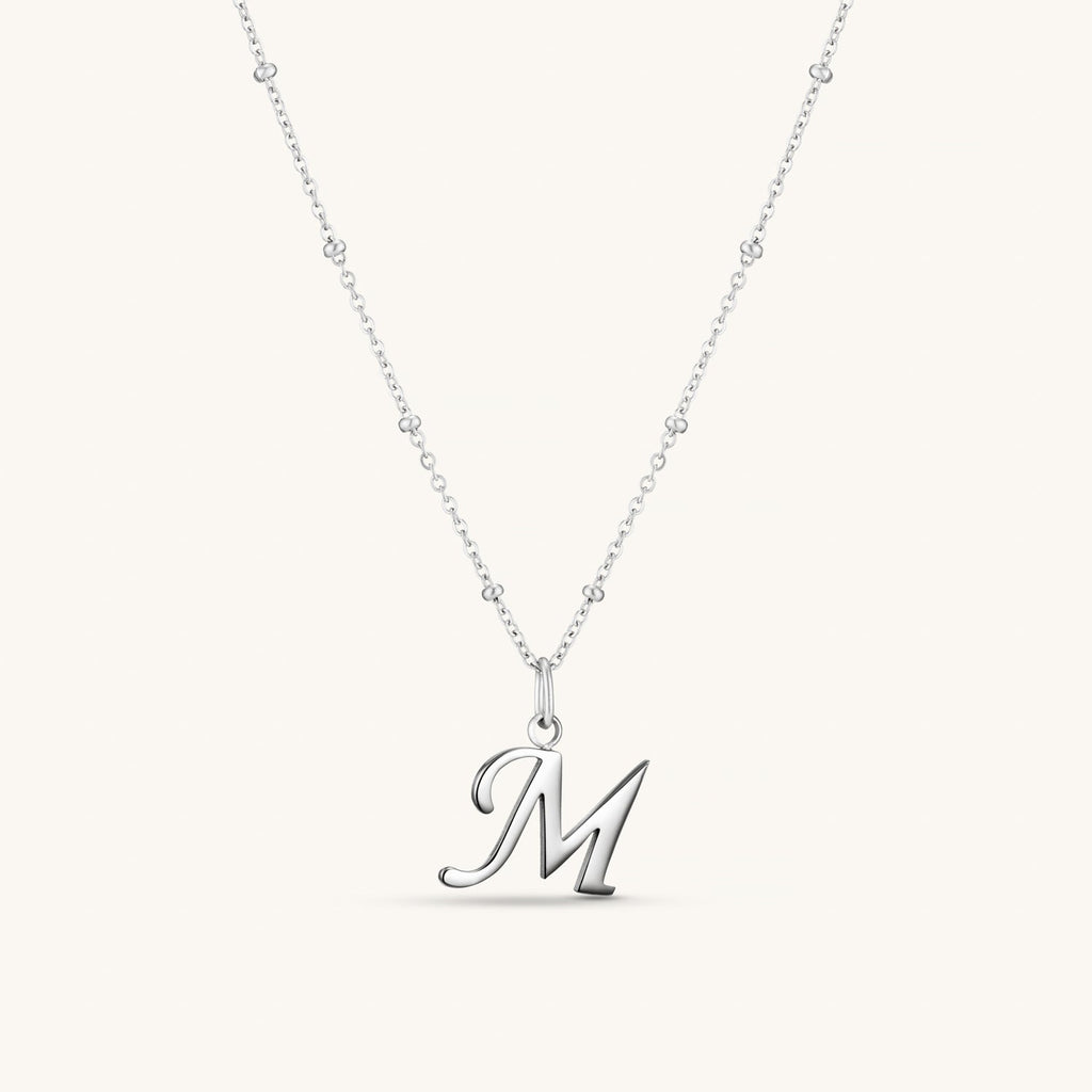 Collier Initiale M en Écriture Script en Argent