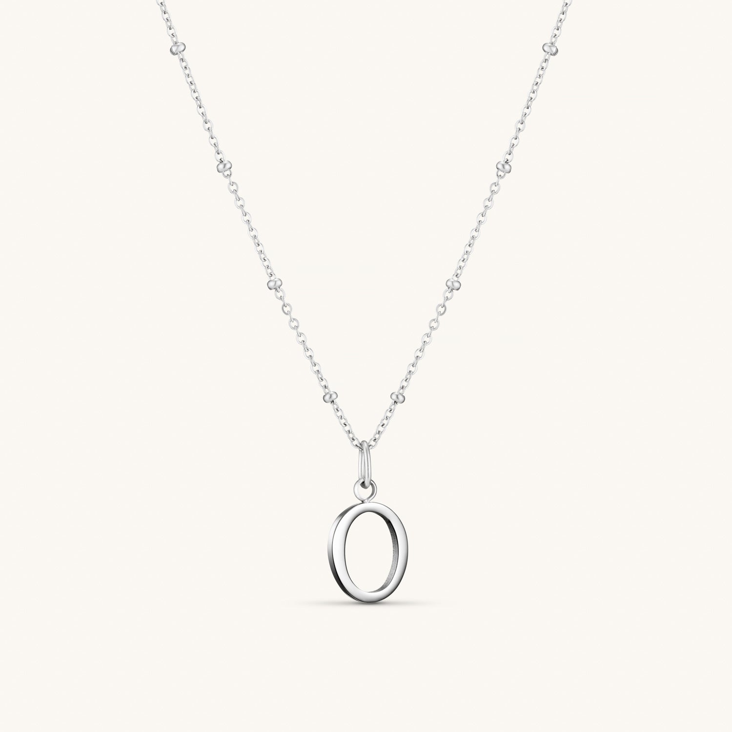 Collier Initiale O en Écriture Script en Argent