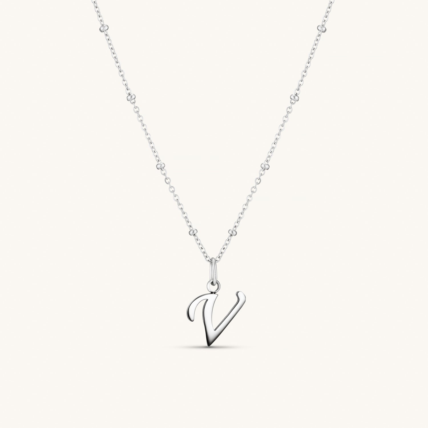 Collier Initiale V en Écriture Script en Argent