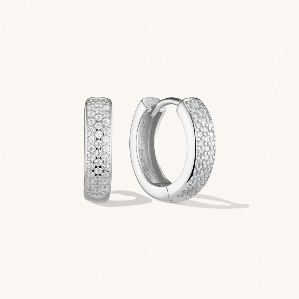 Petites Créoles Audacieuses Pavé en Argent