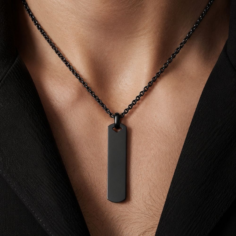 Soft Edge | Collar Colgante Placa Hombre
