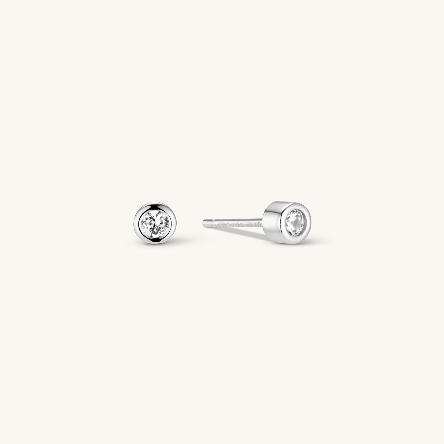 Puces d’Oreilles Sphères Pavé en Argent