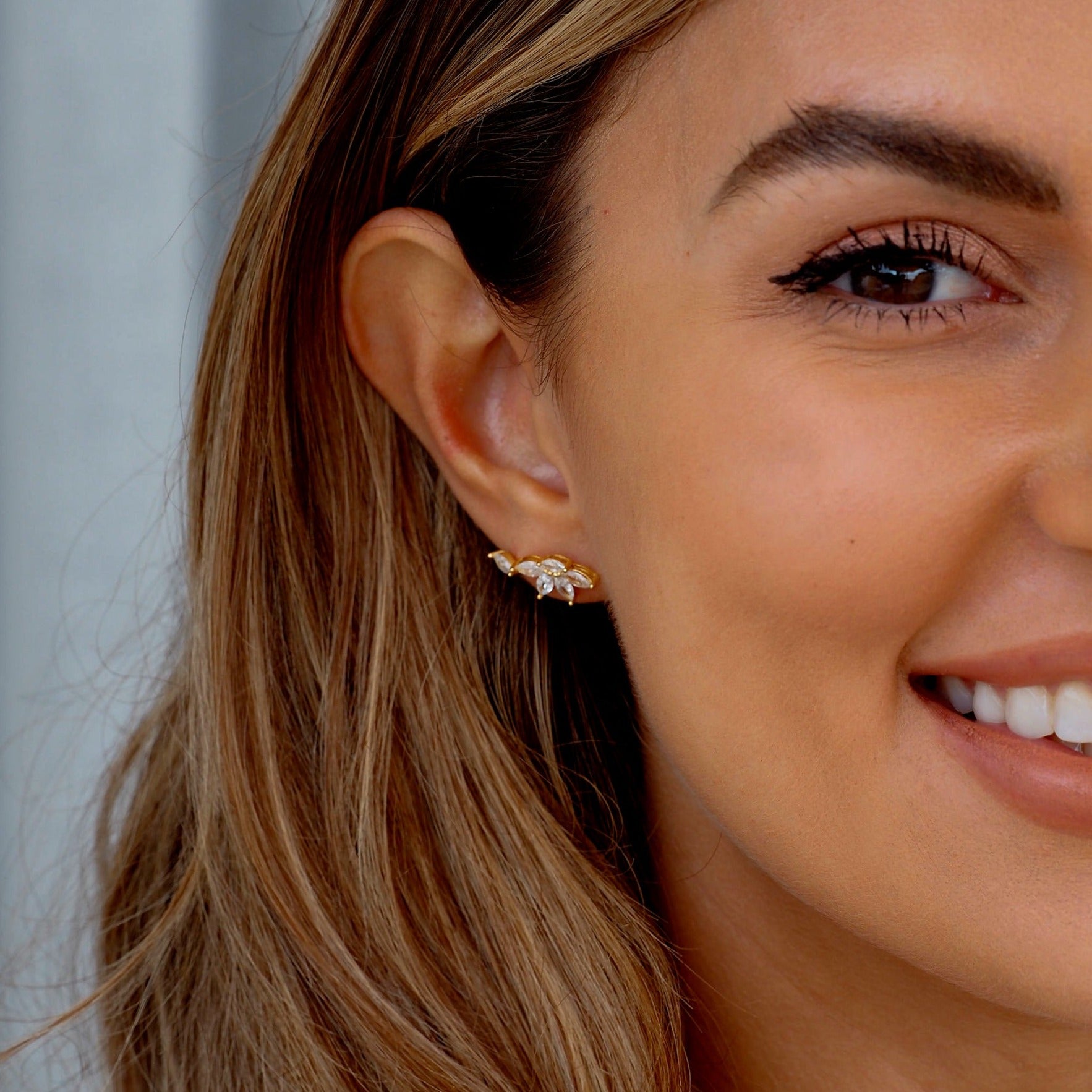 Puces d’Oreilles Navette Gemme en Argent