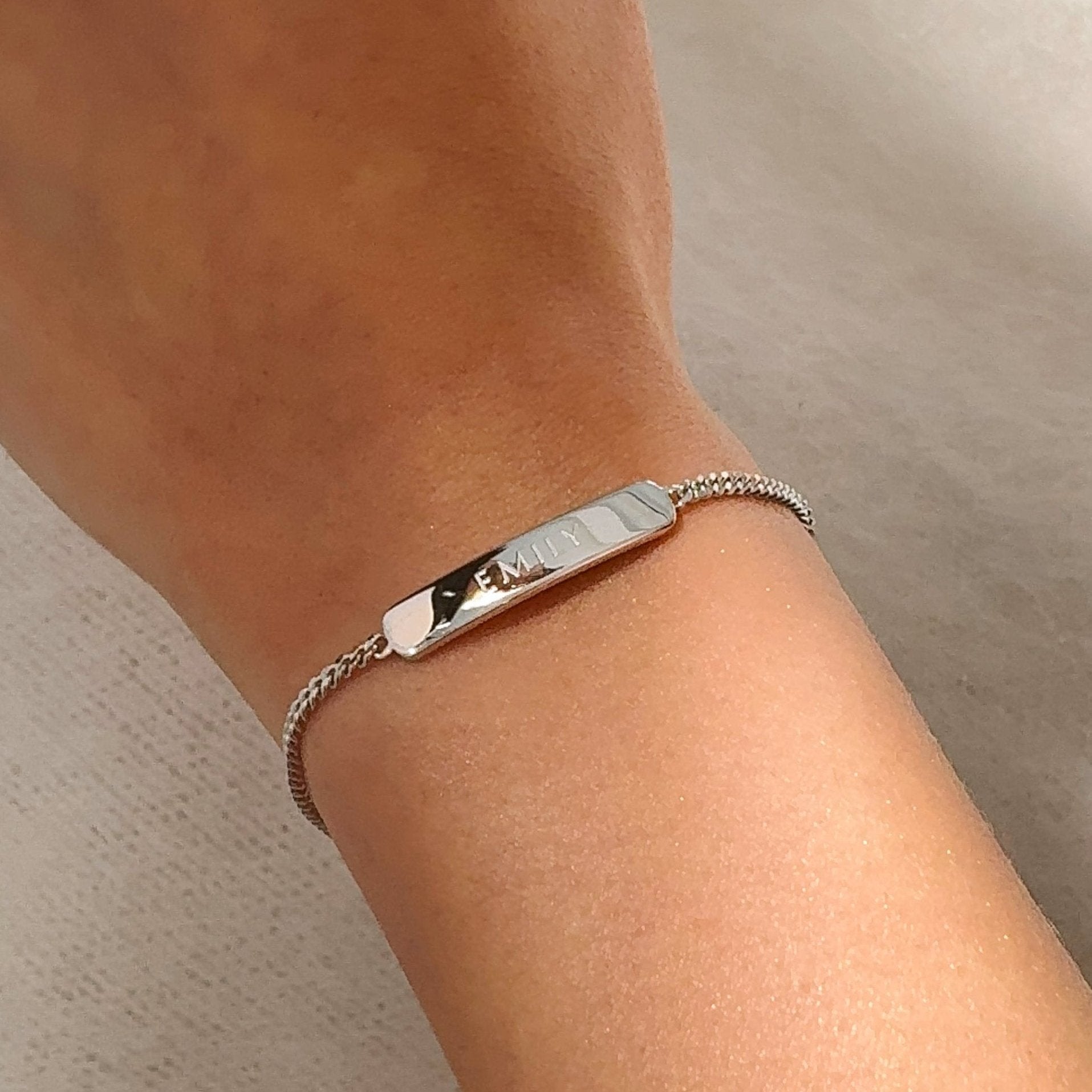 Parure Personnalisée Collier Barre Précieuse 3 cm & Bracelet Gravé en Argent
