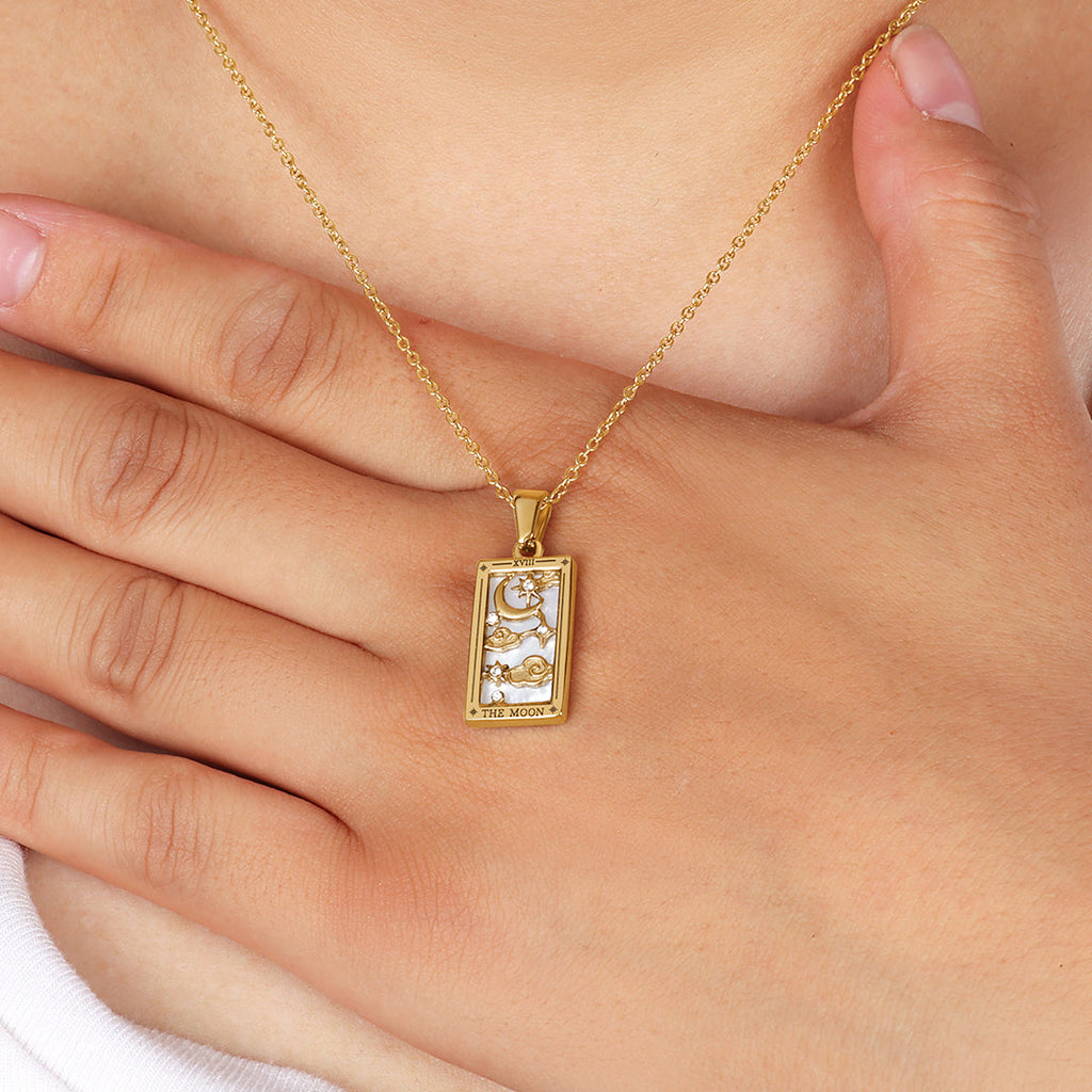 Tarot Necklace – She Trusts Her Night