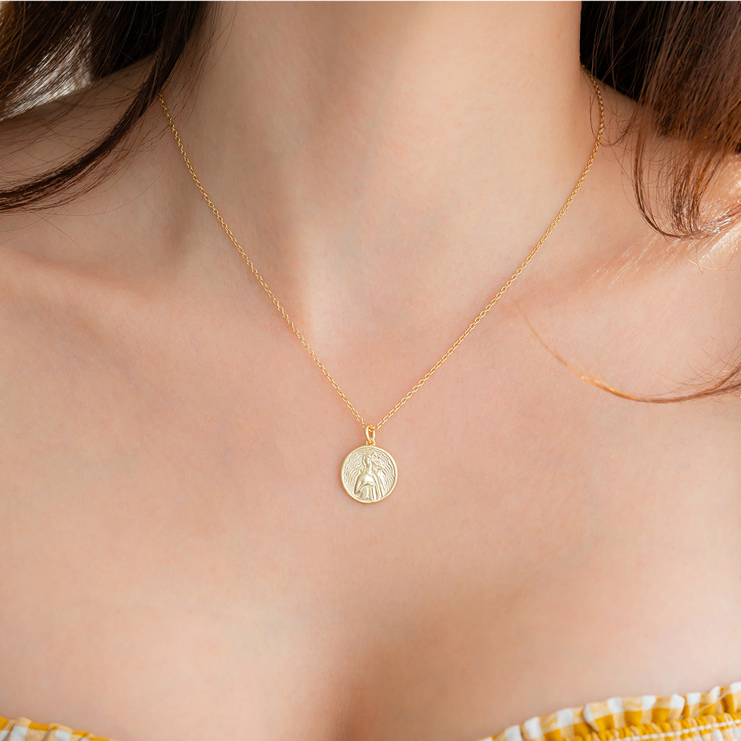 Collier Pendentif Déesse Grecque en Or