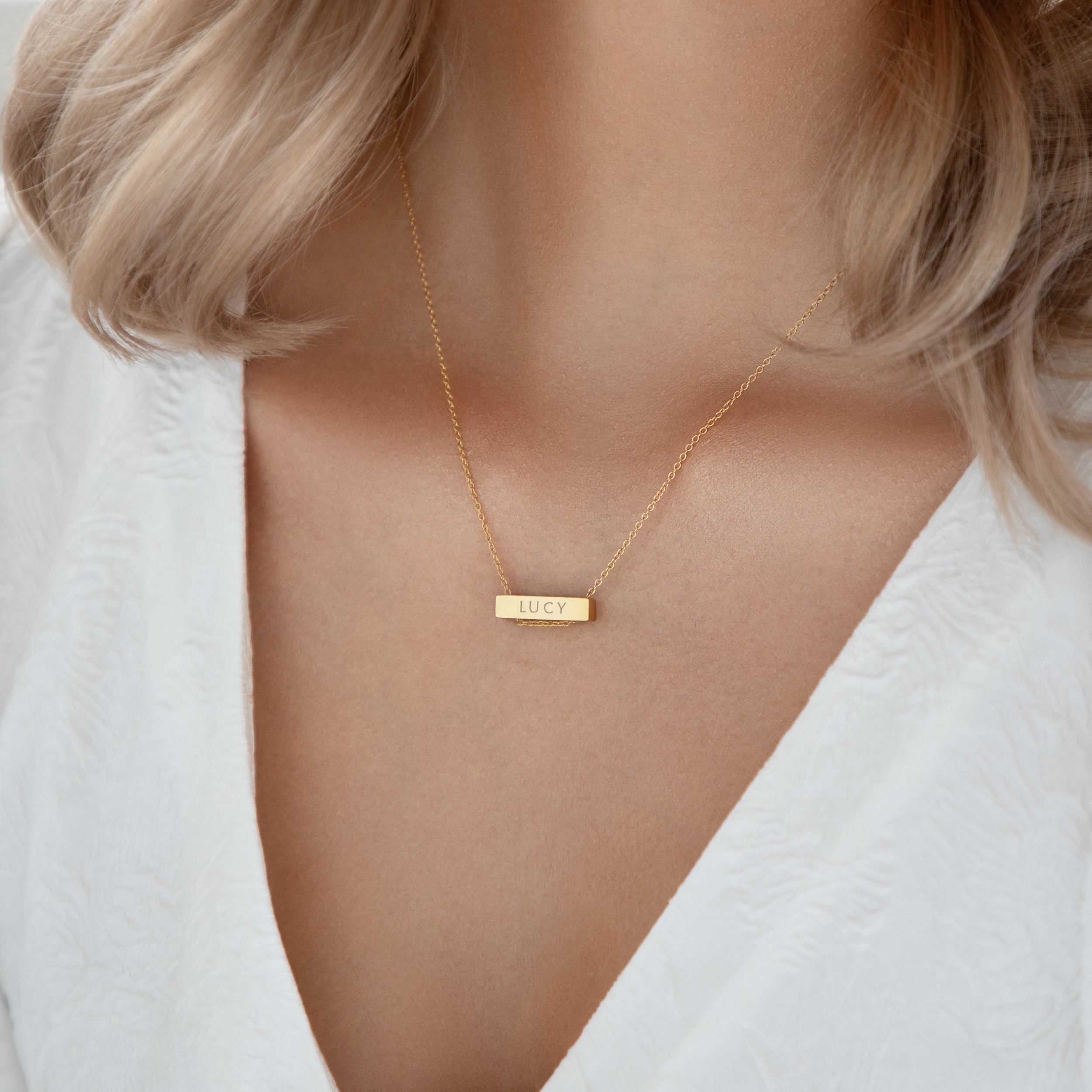 Collier Barre Horizontale 2cm en Or