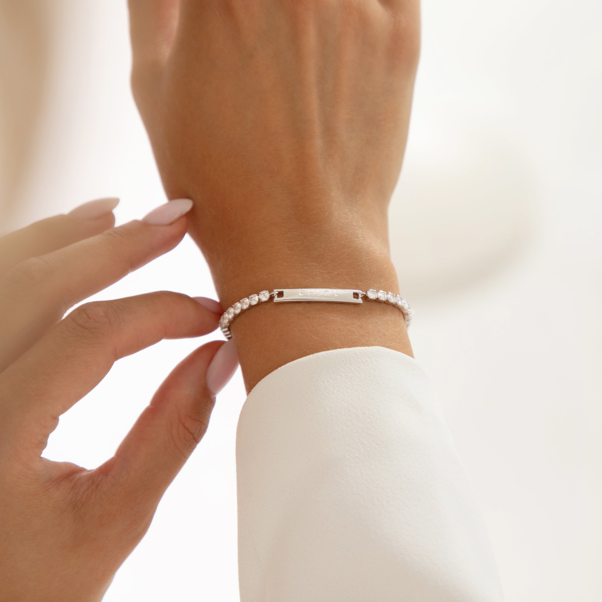 Bracelet Tennis Gravé en Argent