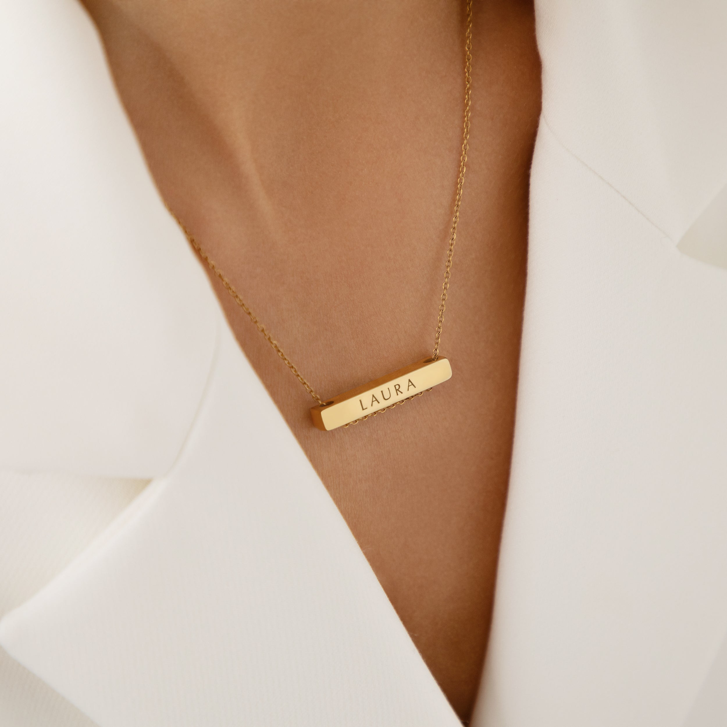 Collier Barre Horizontale 3cm en Or
