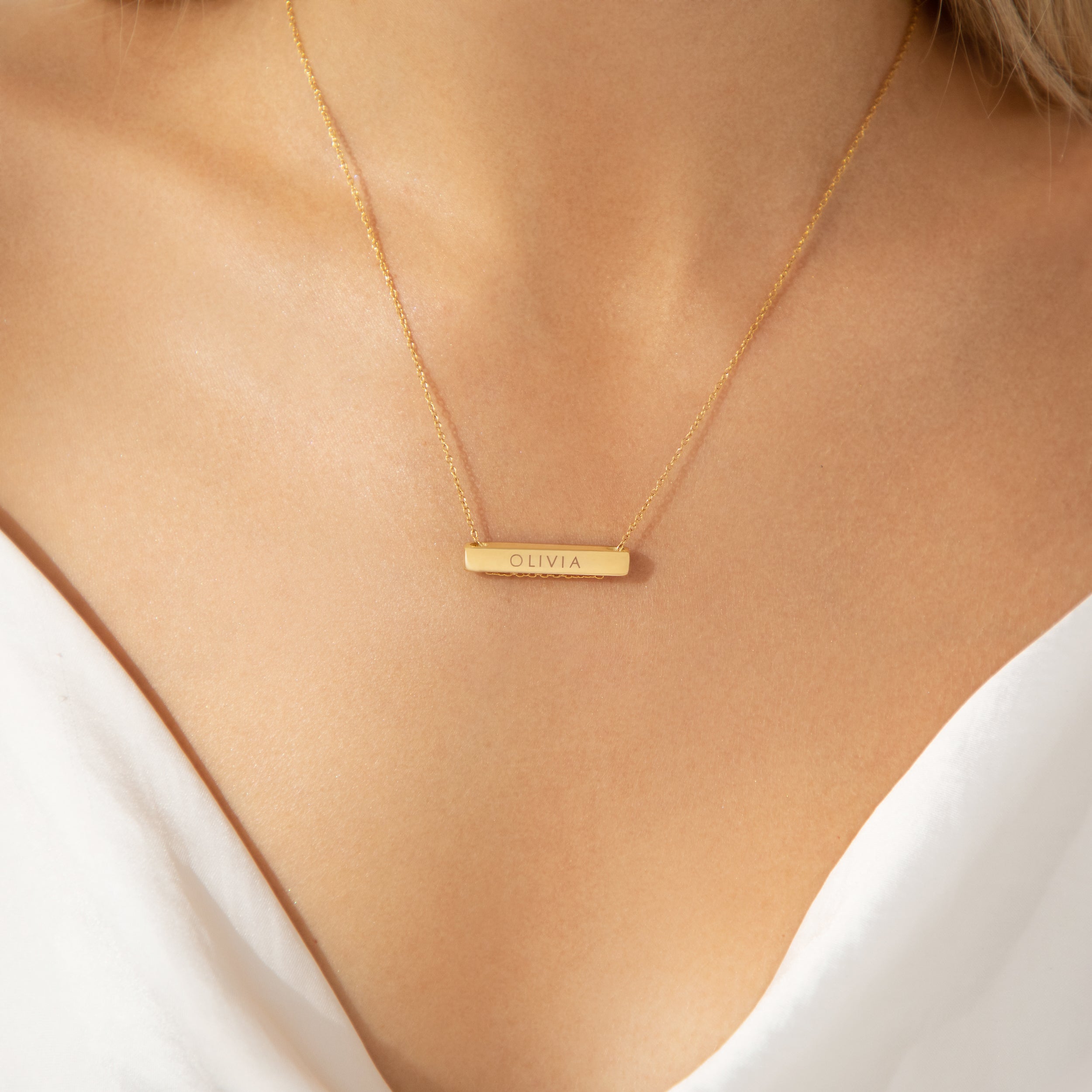 Collier Barre Horizontale 3cm en Or
