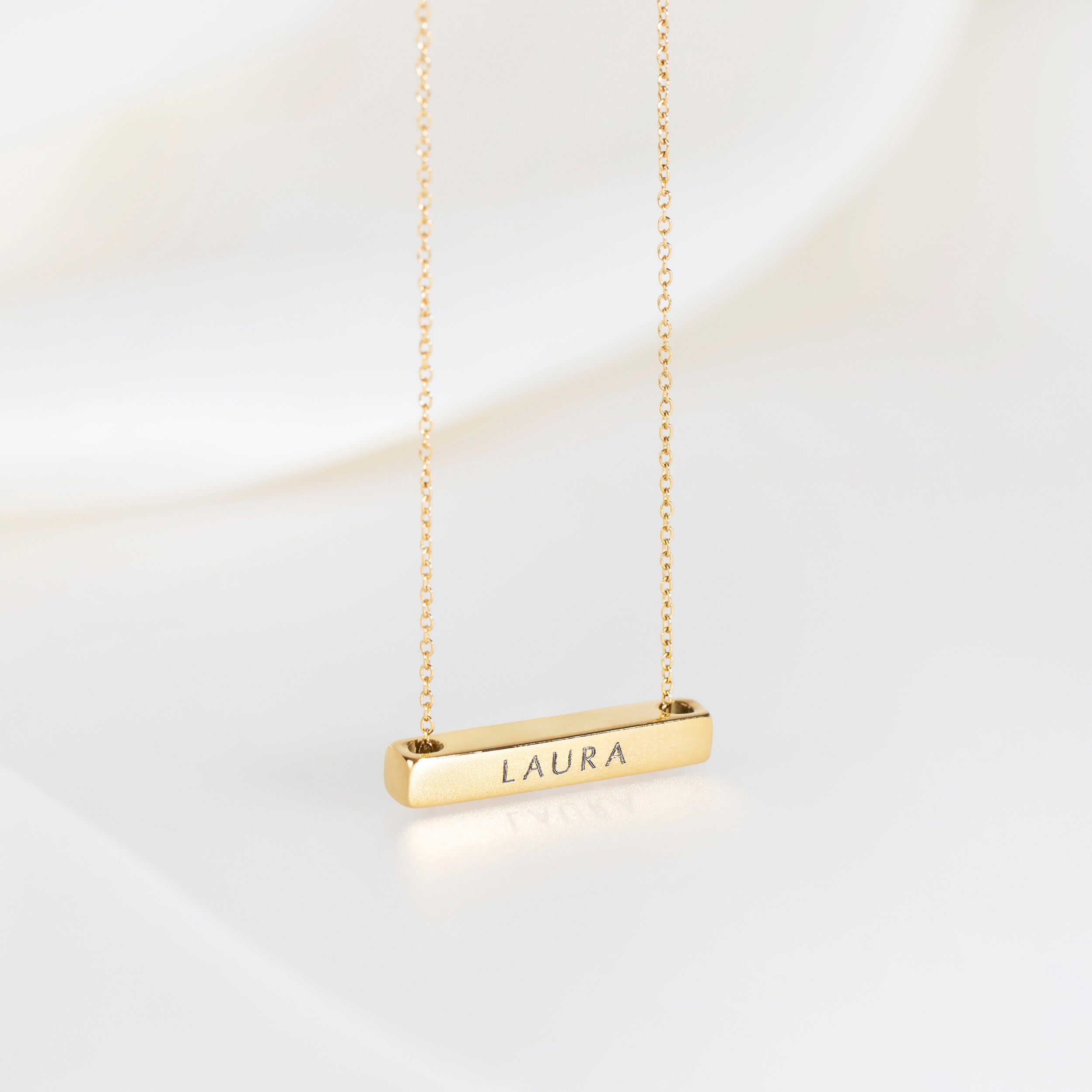Collier Barre Horizontale 3cm en Or