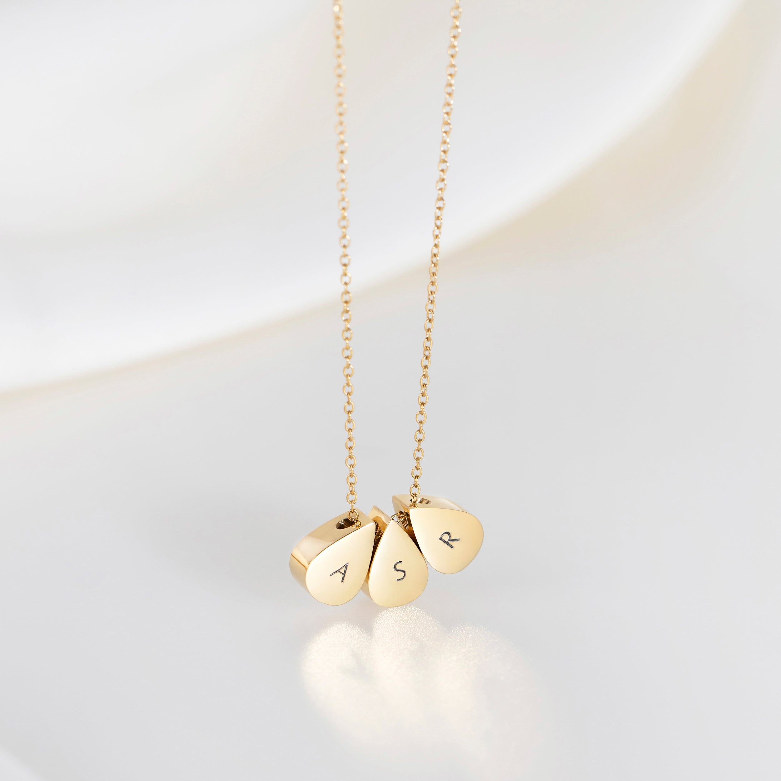Collier Goutte Triple Perle en Or