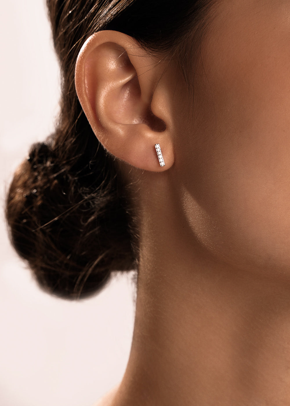 Puces d’Oreilles Barre avec Diamant en Or