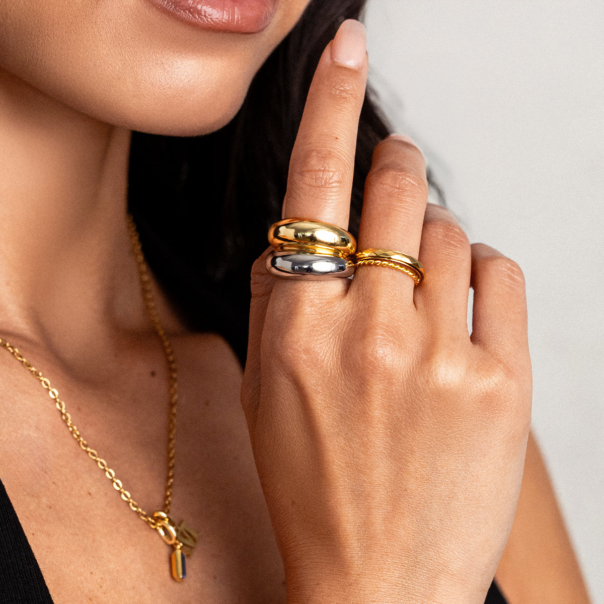 Bague “Elle Est Incernable”