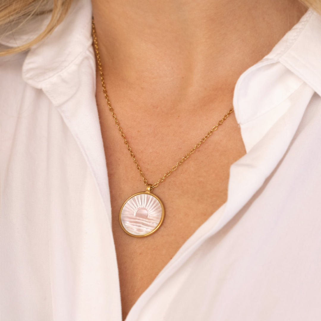 Collier Pendentif Lever de Soleil en Or