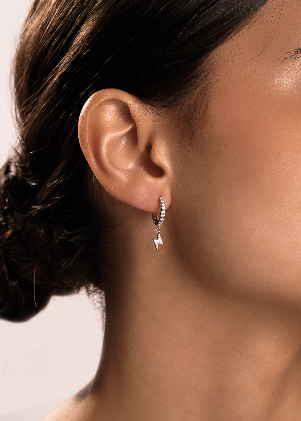 Boucles d’Oreilles Créoles Goutte Éclair en Argent